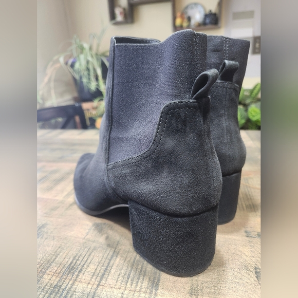 ALDO Womens Black Suede Dress Ankle Booties Womens Size 10 - Picture 4 of 6